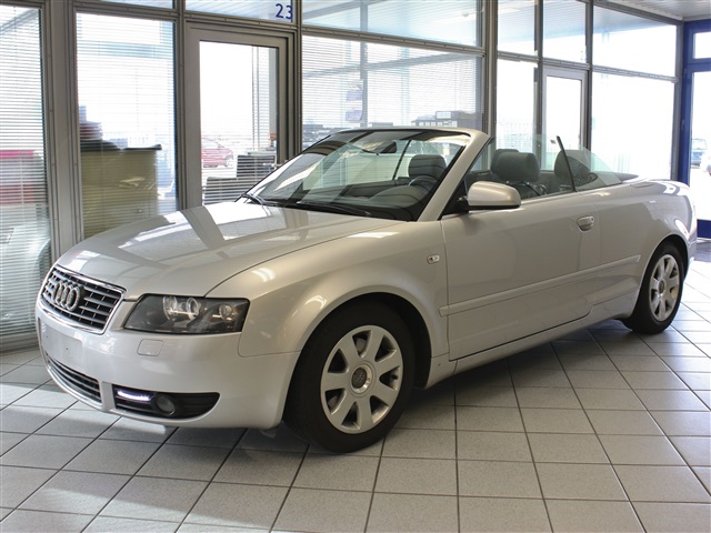 Audi A4 Cabrio  bei Hoffmann Automobile in Wolfsburg kaufen und sofort mitnehmen - Bild 13