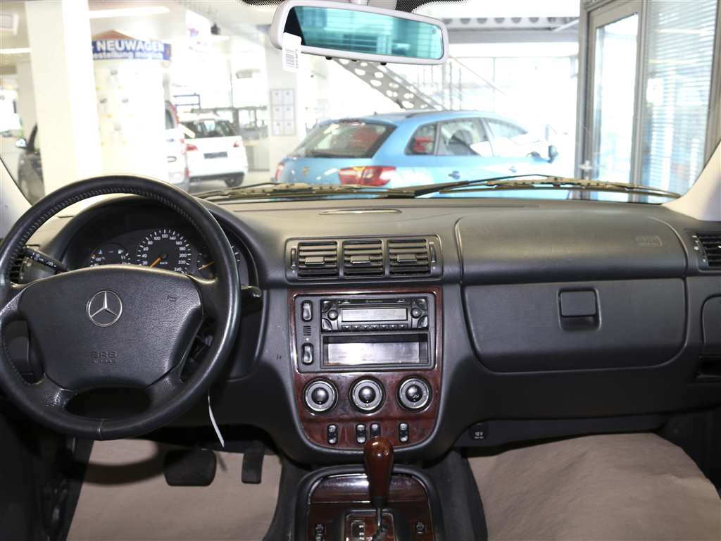 Mercedes-Benz ML 400 bei Hoffmann Automobile in Wolfsburg kaufen und sofort mitnehmen - Bild 5