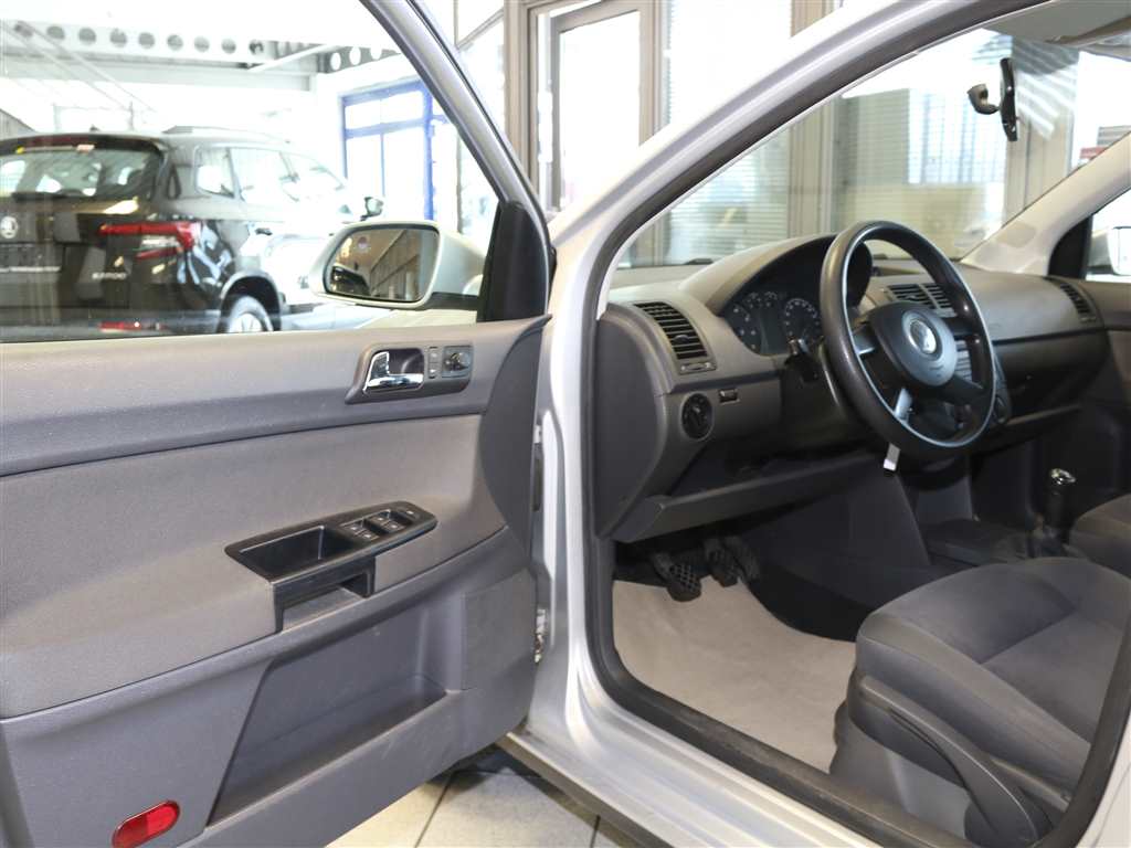 VW Polo  bei Hoffmann Automobile in Wolfsburg kaufen und sofort mitnehmen - Bild 10
