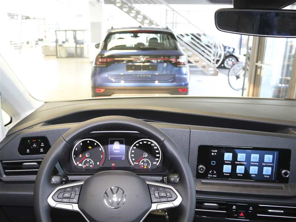 VW Caddy  bei Hoffmann Automobile in Wolfsburg kaufen und sofort mitnehmen - Bild 10