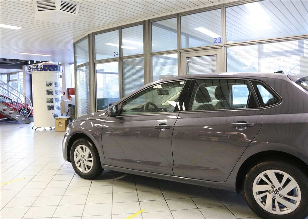 VW Polo  bei Hoffmann Automobile in Wolfsburg kaufen und sofort mitnehmen - Bild 13