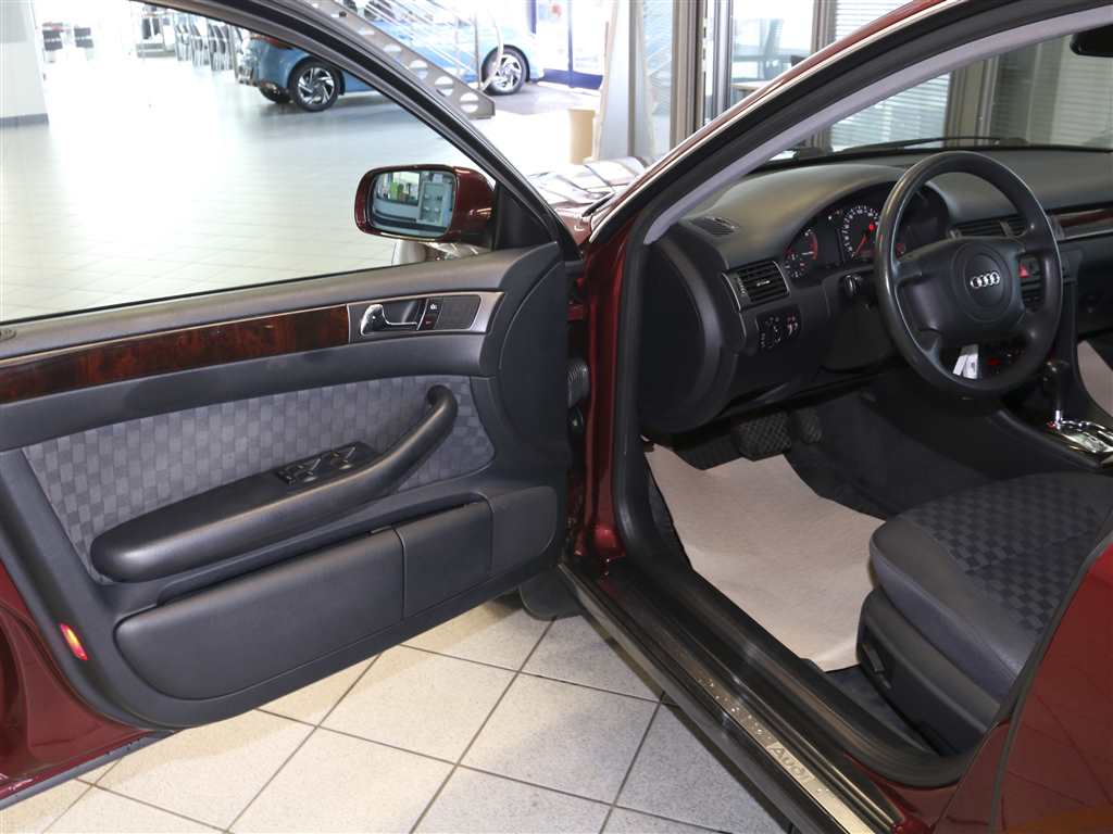 Audi A6  bei Hoffmann Automobile in Wolfsburg kaufen und sofort mitnehmen - Bild 12