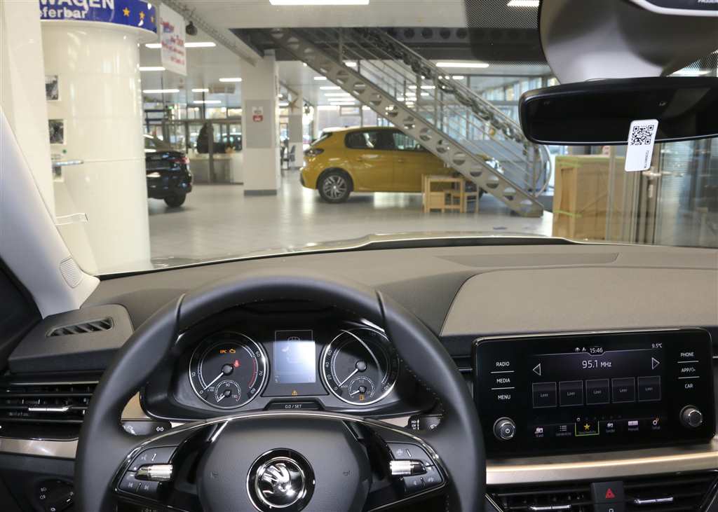 Skoda Kamiq  bei Hoffmann Automobile in Wolfsburg kaufen und sofort mitnehmen - Bild 9