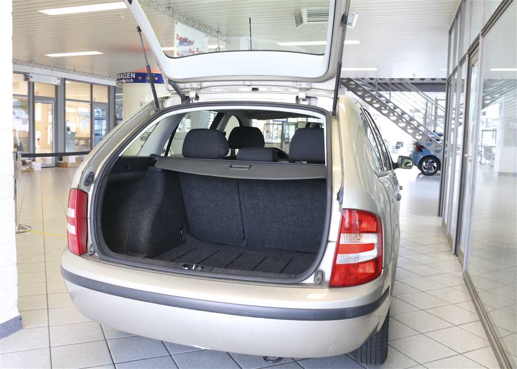 Skoda Fabia Combi  bei Hoffmann Automobile in Wolfsburg kaufen und sofort mitnehmen - Bild 2