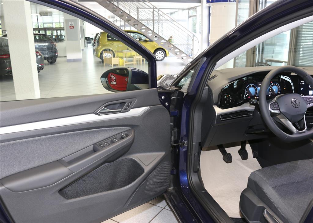 VW Golf  bei Hoffmann Automobile in Wolfsburg kaufen und sofort mitnehmen - Bild 12
