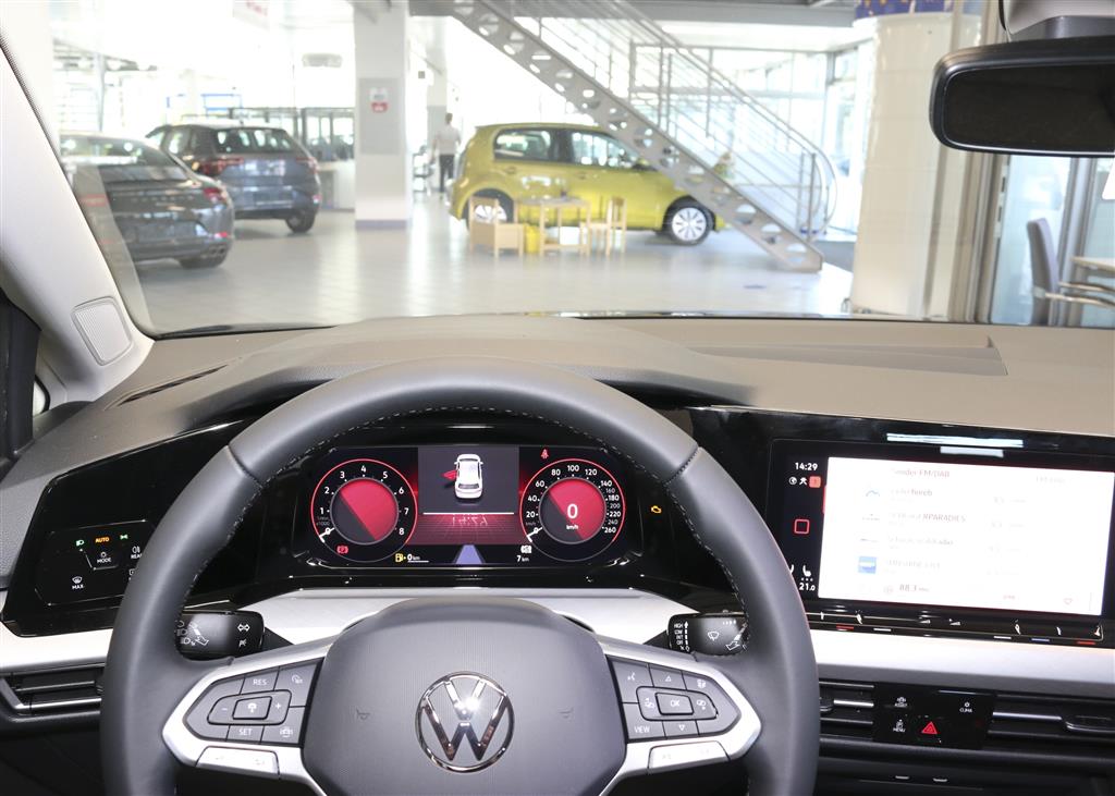 VW Golf  bei Hoffmann Automobile in Wolfsburg kaufen und sofort mitnehmen - Bild 10
