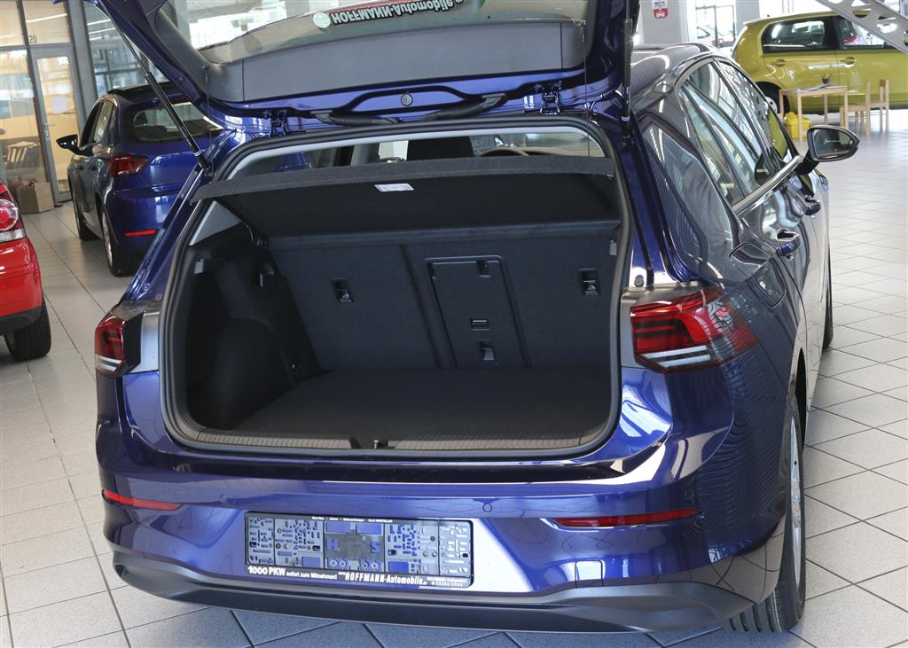 VW Golf  bei Hoffmann Automobile in Wolfsburg kaufen und sofort mitnehmen - Bild 2