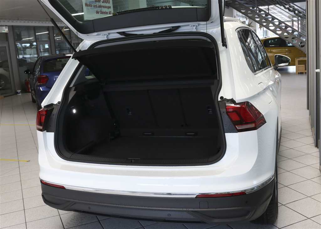 VW Tiguan  bei Hoffmann Automobile in Wolfsburg kaufen und sofort mitnehmen - Bild 2