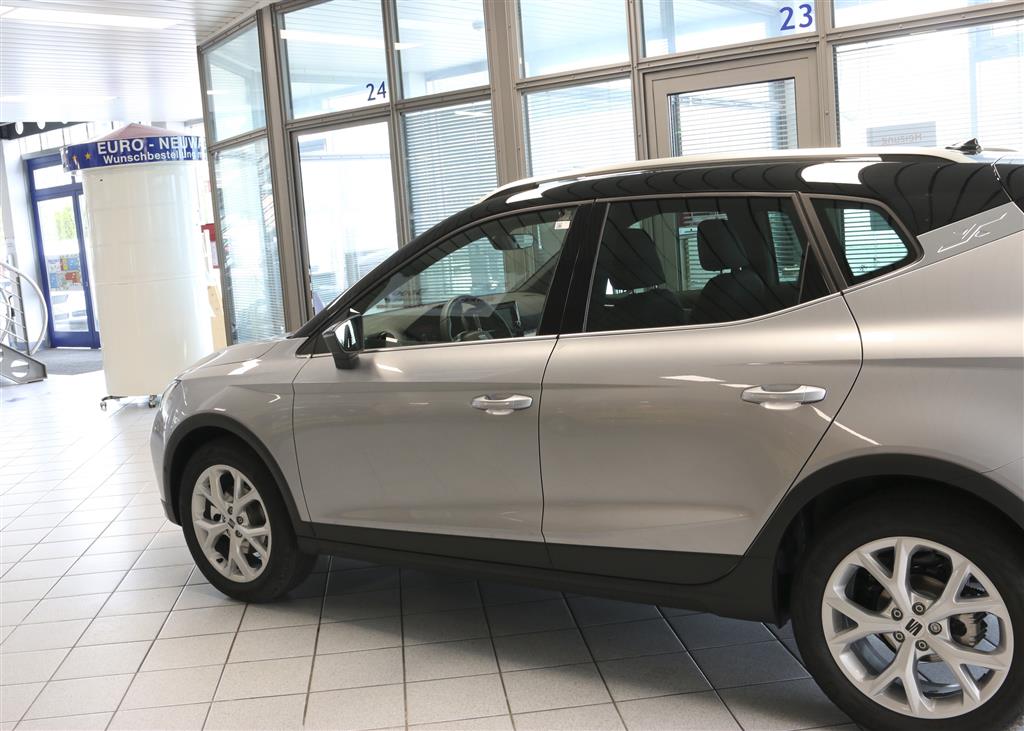 Seat Arona  bei Hoffmann Automobile in Wolfsburg kaufen und sofort mitnehmen - Bild 13