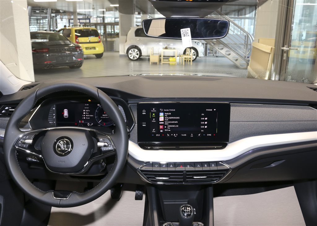Skoda Octavia Combi  bei Hoffmann Automobile in Wolfsburg kaufen und sofort mitnehmen - Bild 5