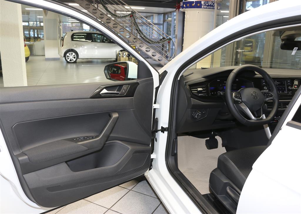 VW Polo  bei Hoffmann Automobile in Wolfsburg kaufen und sofort mitnehmen - Bild 12