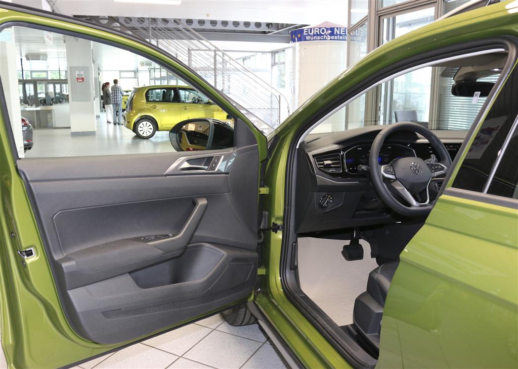 VW Taigo  bei Hoffmann Automobile in Wolfsburg kaufen und sofort mitnehmen - Bild 12