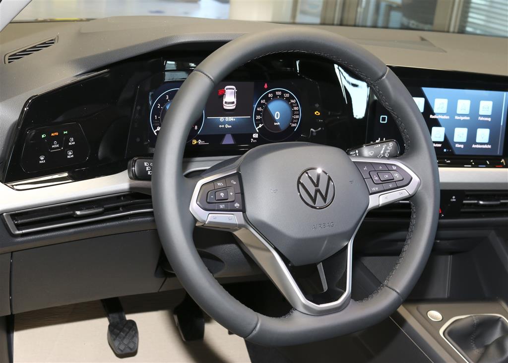 VW Golf  bei Hoffmann Automobile in Wolfsburg kaufen und sofort mitnehmen - Bild 10