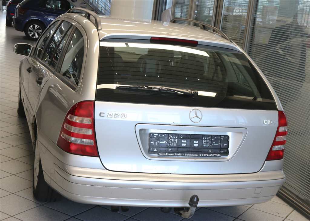 Mercedes-Benz C 220 T  bei Hoffmann Automobile in Wolfsburg kaufen und sofort mitnehmen - Bild 3