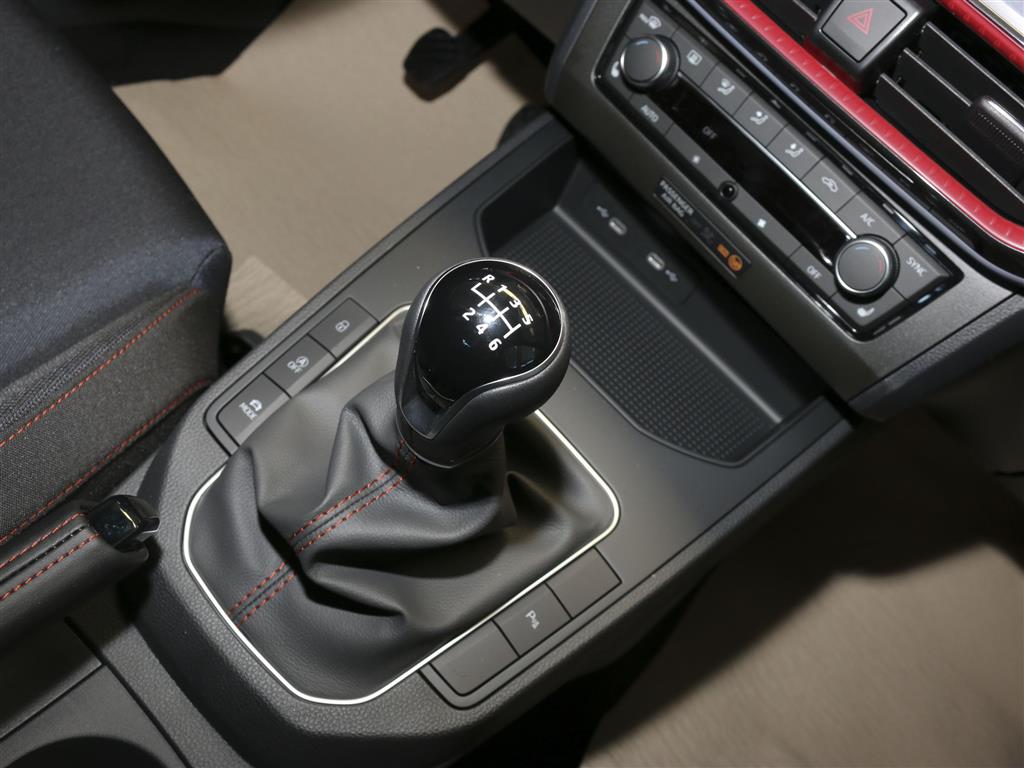 Seat Ibiza  bei Hoffmann Automobile in Wolfsburg kaufen und sofort mitnehmen - Bild 6