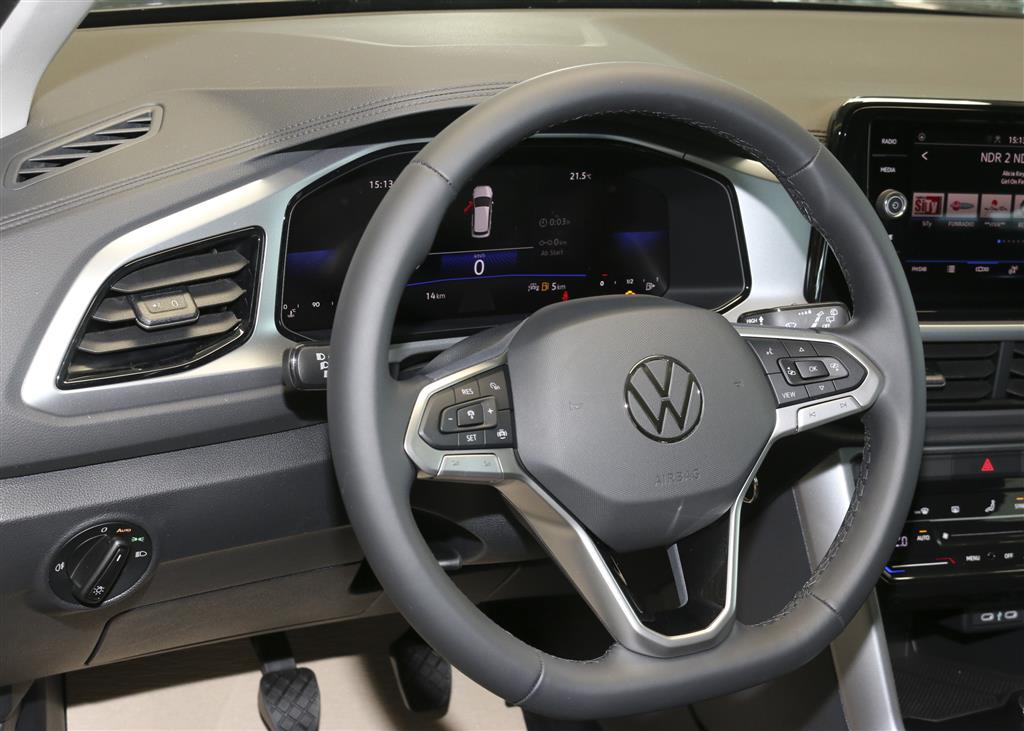 VW T-Roc  bei Hoffmann Automobile in Wolfsburg kaufen und sofort mitnehmen - Bild 10