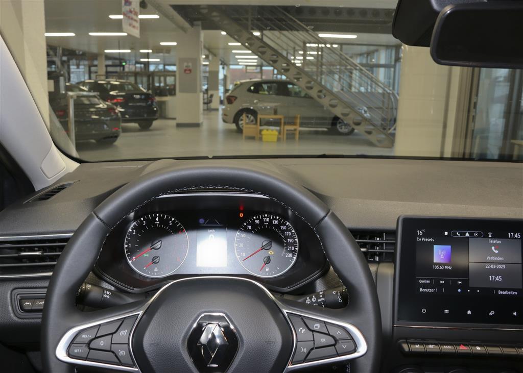 Renault Clio  bei Hoffmann Automobile in Wolfsburg kaufen und sofort mitnehmen - Bild 8