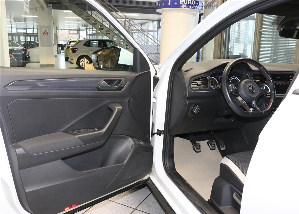 VW T-Roc  bei Hoffmann Automobile in Wolfsburg kaufen und sofort mitnehmen - Bild 15