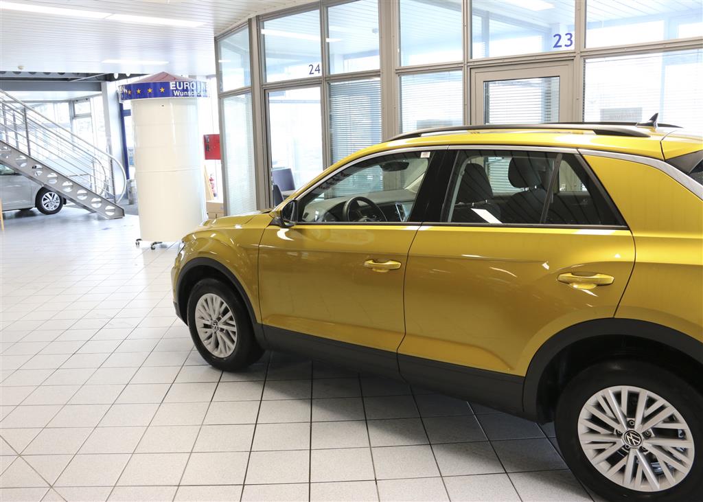 VW T-Roc  bei Hoffmann Automobile in Wolfsburg kaufen und sofort mitnehmen - Bild 13