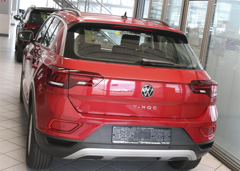 VW T-Roc  bei Hoffmann Automobile in Wolfsburg kaufen und sofort mitnehmen - Bild 3