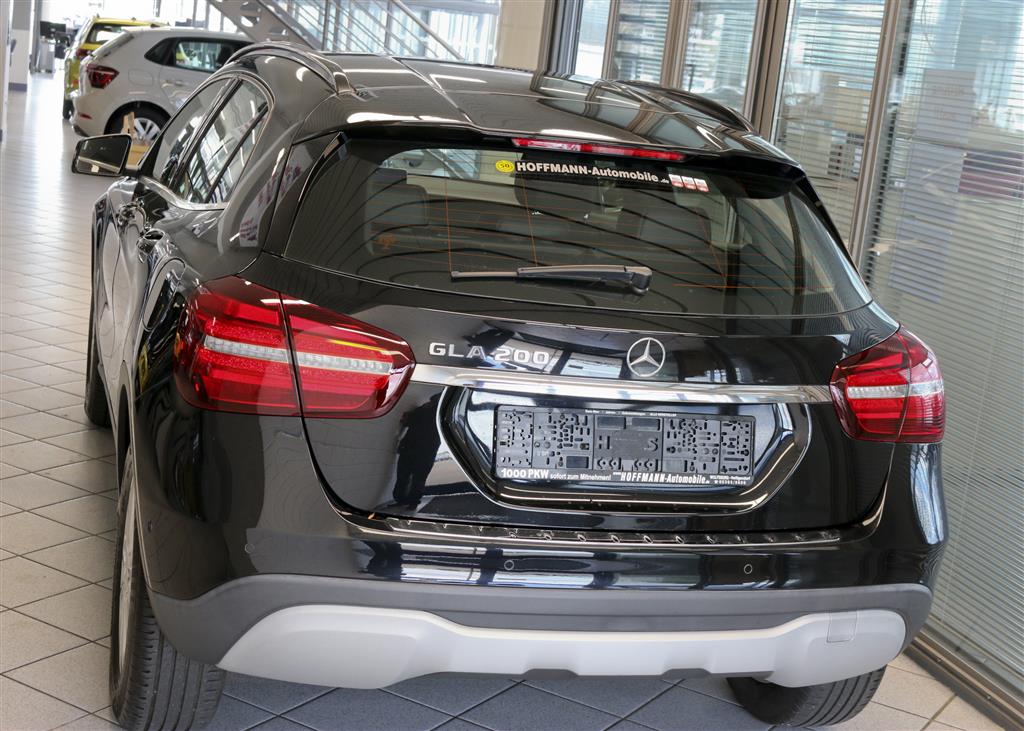 Mercedes-Benz GLA 200  bei Hoffmann Automobile in Wolfsburg kaufen und sofort mitnehmen - Bild 3