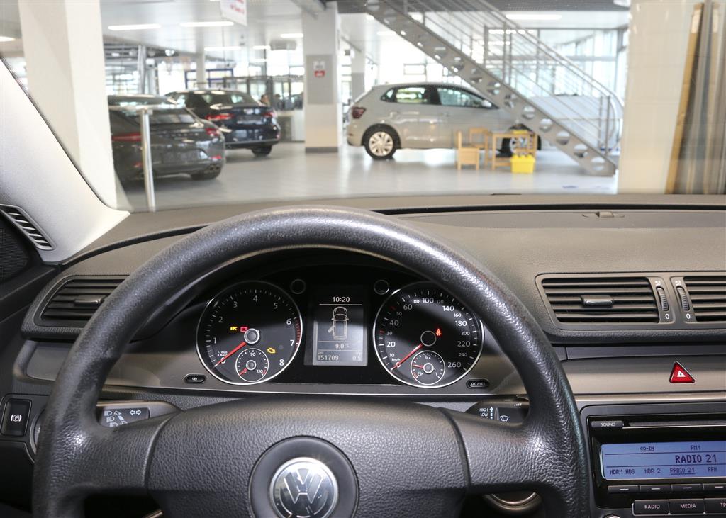 VW Passat Variant  bei Hoffmann Automobile in Wolfsburg kaufen und sofort mitnehmen - Bild 8