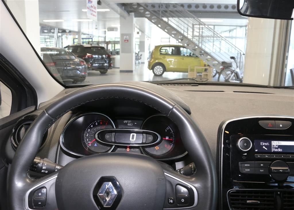 Renault Clio  bei Hoffmann Automobile in Wolfsburg kaufen und sofort mitnehmen - Bild 8