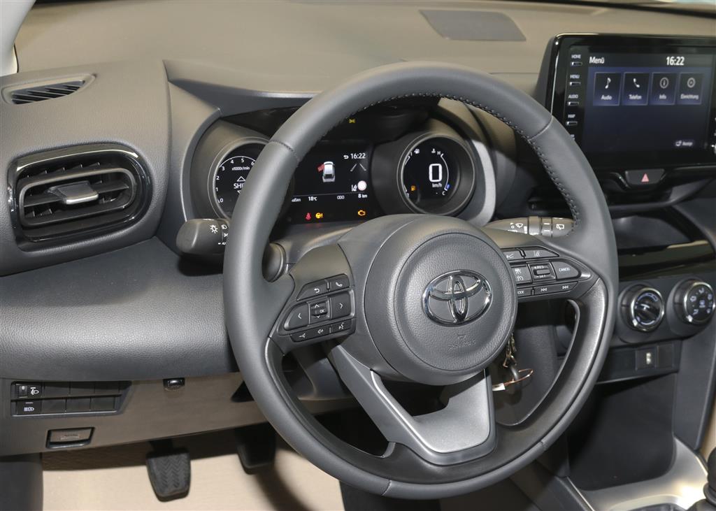 Toyota Yaris Cross  bei Hoffmann Automobile in Wolfsburg kaufen und sofort mitnehmen - Bild 10