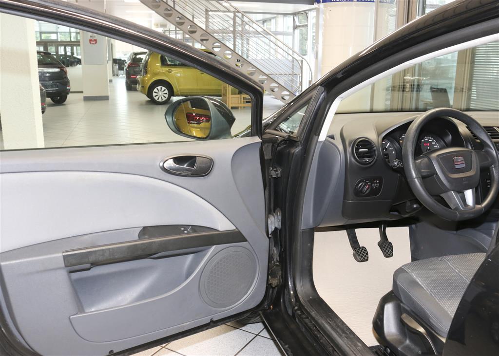 Seat Leon  bei Hoffmann Automobile in Wolfsburg kaufen und sofort mitnehmen - Bild 11