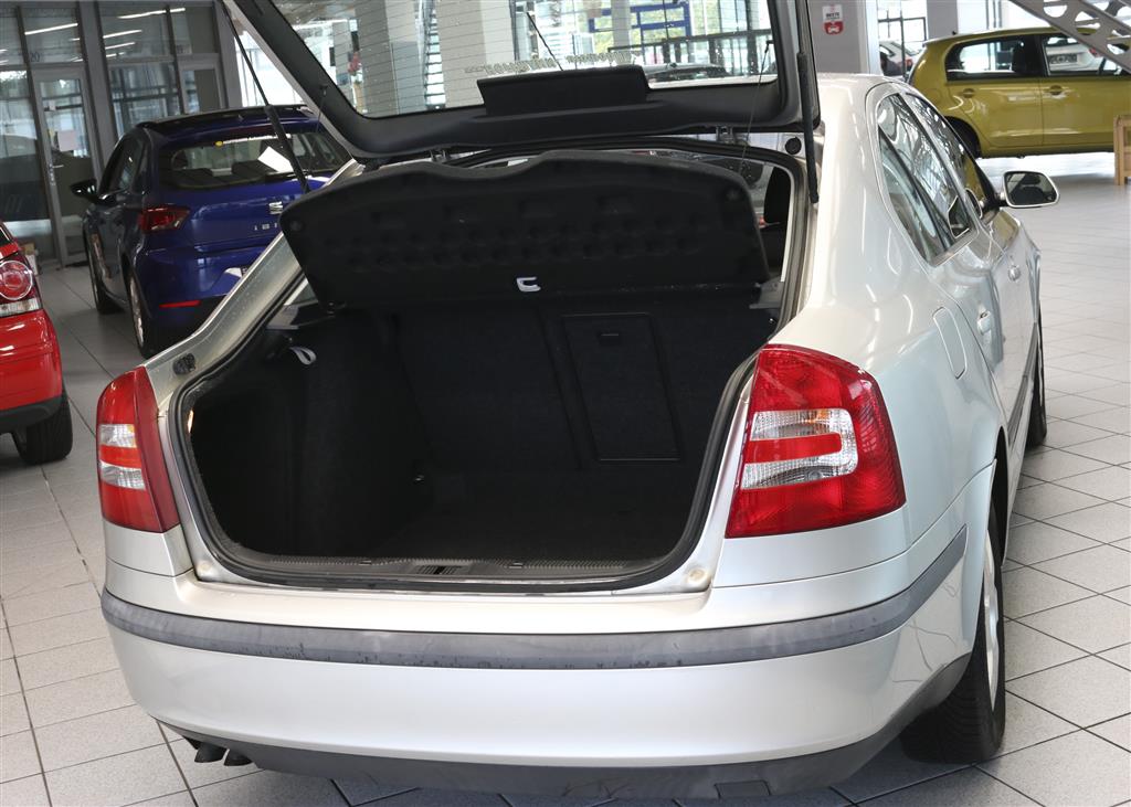 Skoda Octavia  bei Hoffmann Automobile in Wolfsburg kaufen und sofort mitnehmen - Bild 2