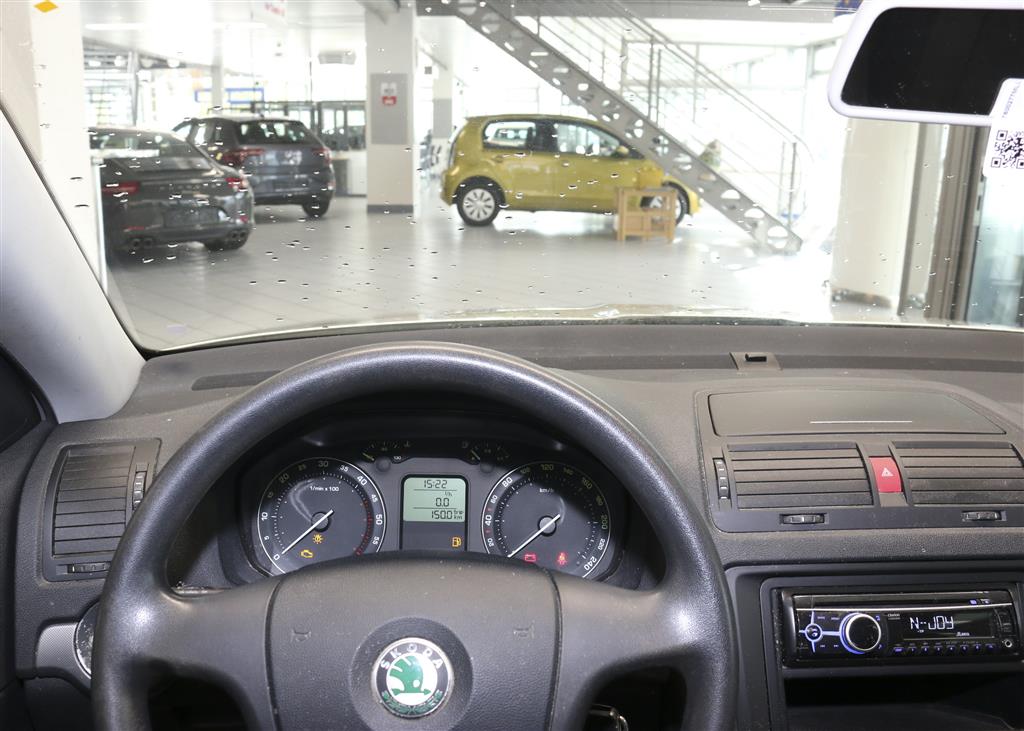 Skoda Octavia  bei Hoffmann Automobile in Wolfsburg kaufen und sofort mitnehmen - Bild 8
