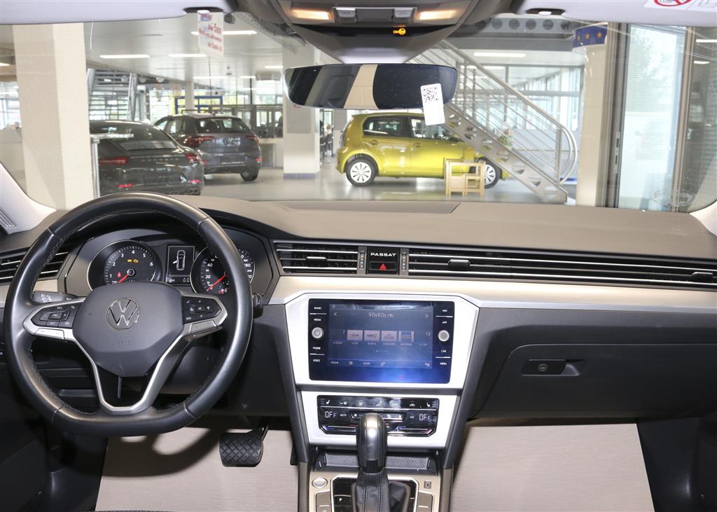 VW Passat Variant  bei Hoffmann Automobile in Wolfsburg kaufen und sofort mitnehmen - Bild 6