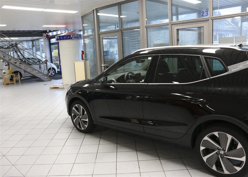 Seat Arona  bei Hoffmann Automobile in Wolfsburg kaufen und sofort mitnehmen - Bild 13
