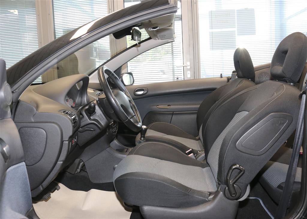 Peugeot 206 CC  bei Hoffmann Automobile in Wolfsburg kaufen und sofort mitnehmen - Bild 10