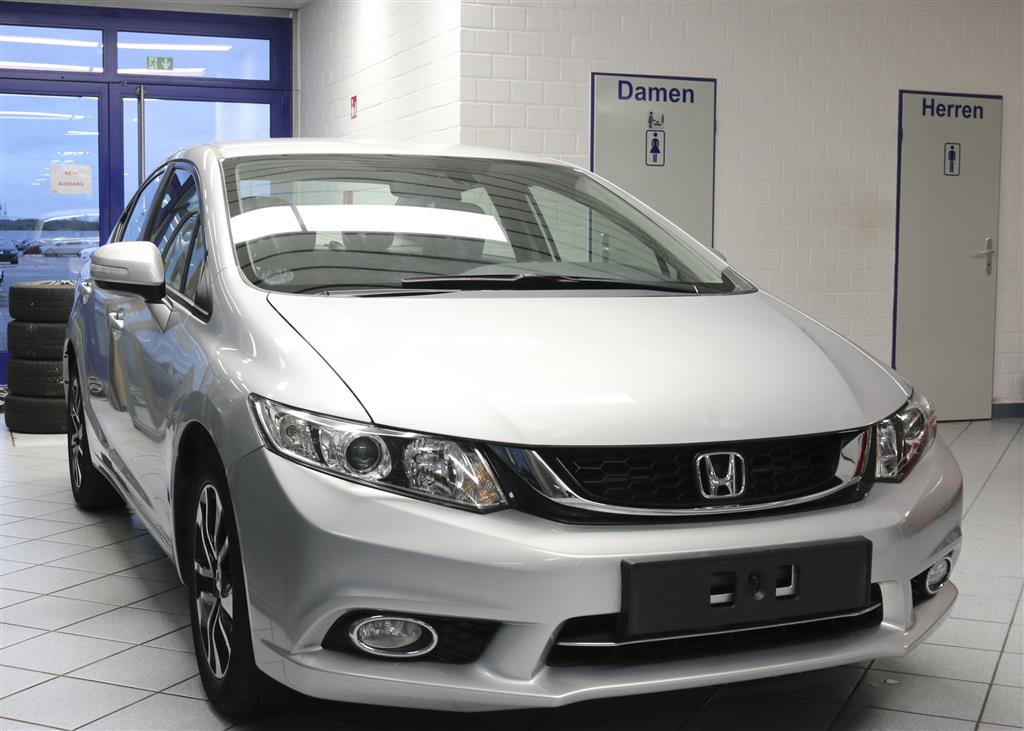Honda Civic  bei Hoffmann Automobile in Wolfsburg kaufen und sofort mitnehmen - Bild 15