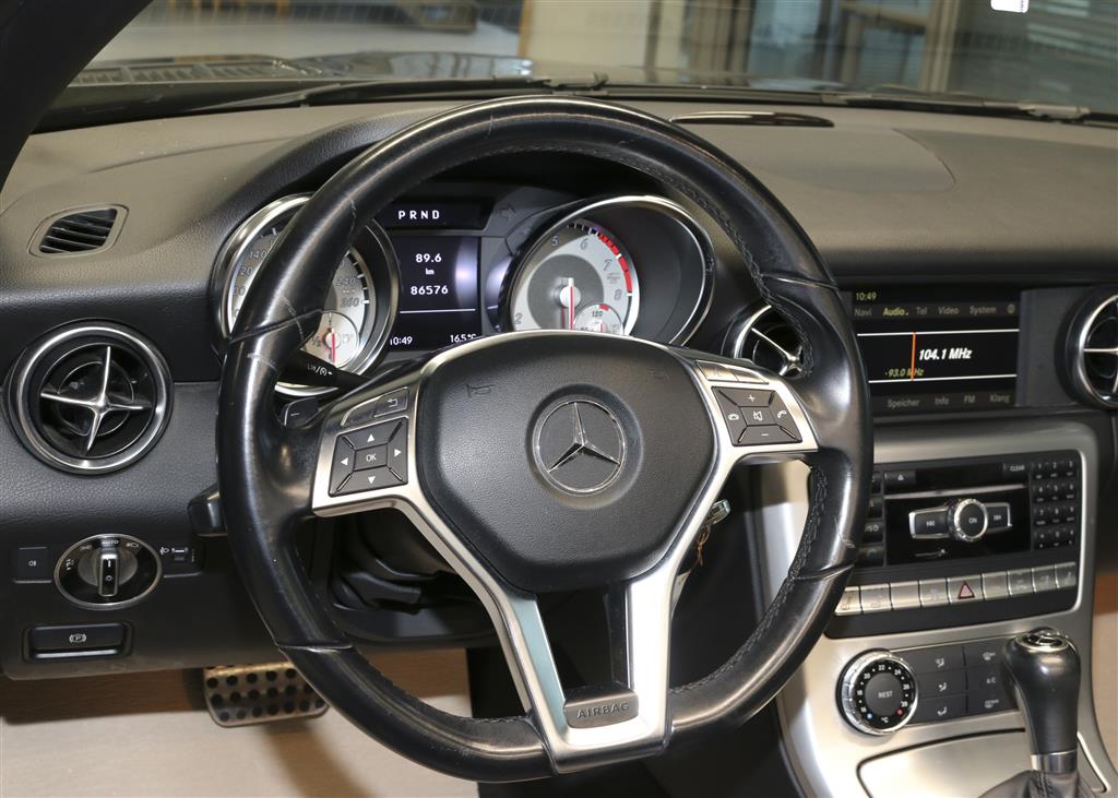 Mercedes-Benz SLK  bei Hoffmann Automobile in Wolfsburg kaufen und sofort mitnehmen - Bild 10
