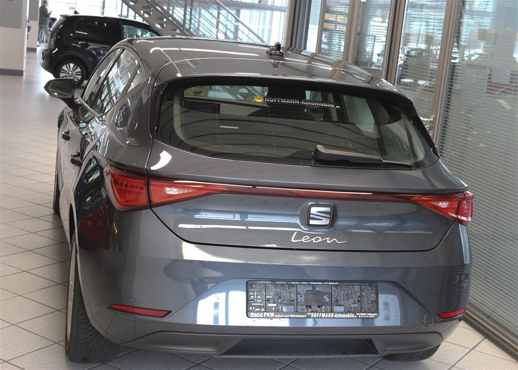 Seat Leon  bei Hoffmann Automobile in Wolfsburg kaufen und sofort mitnehmen - Bild 3