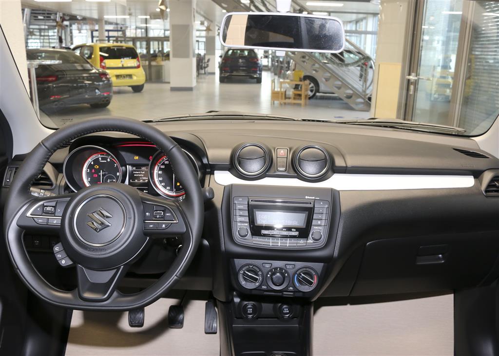 Suzuki Swift  bei Hoffmann Automobile in Wolfsburg kaufen und sofort mitnehmen - Bild 5