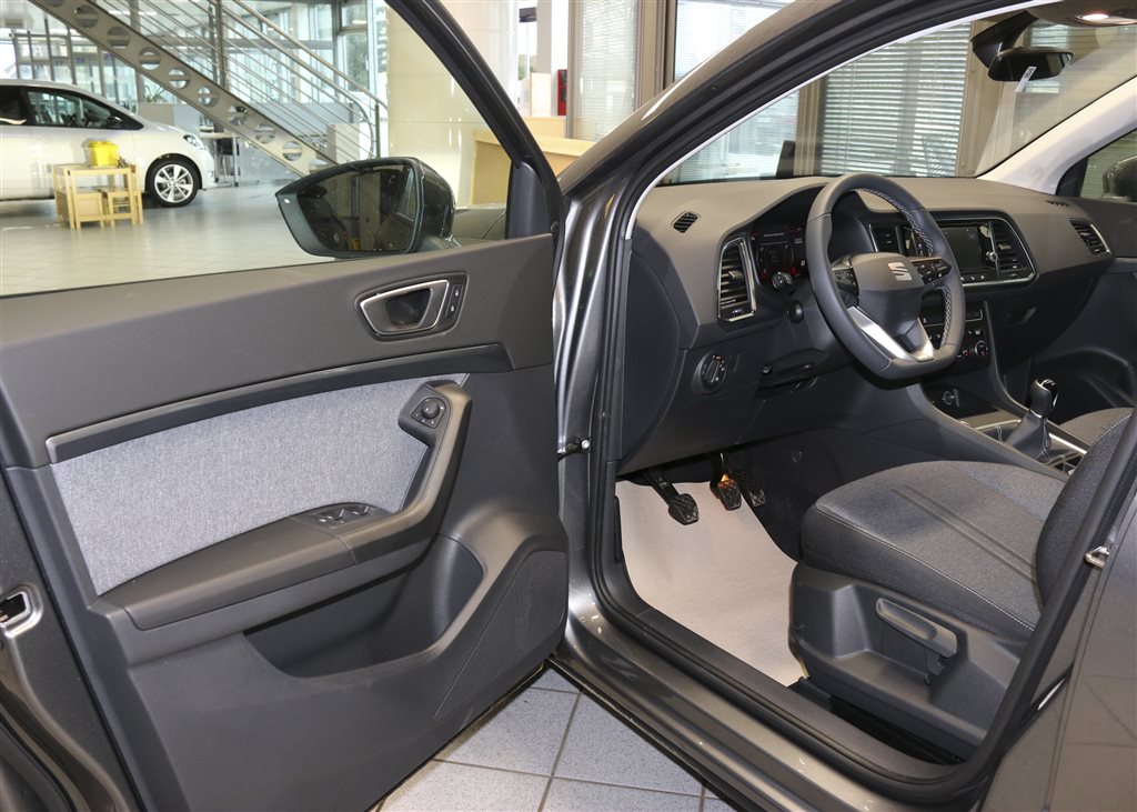 Seat Ateca  bei Hoffmann Automobile in Wolfsburg kaufen und sofort mitnehmen - Bild 12