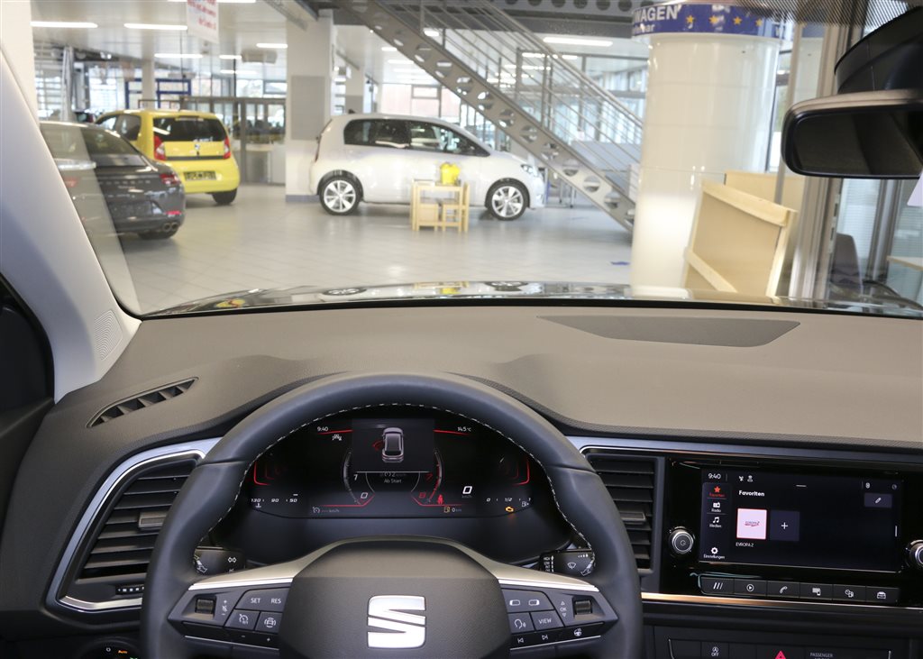 Seat Ateca  bei Hoffmann Automobile in Wolfsburg kaufen und sofort mitnehmen - Bild 9