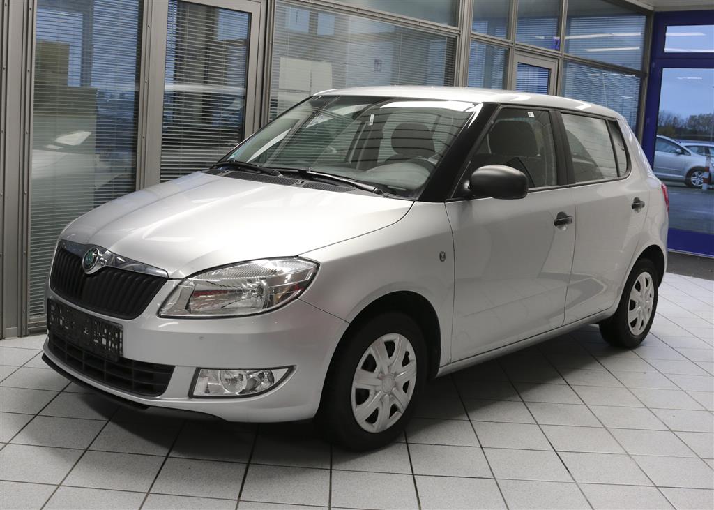 Skoda Fabia  für nur 3.900,- € bei Hoffmann Automobile in Wolfsburg kaufen und sofort mitnehmen