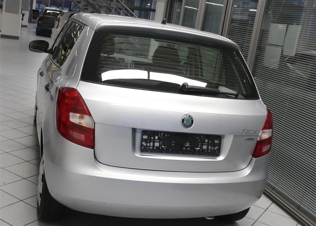 Skoda Fabia  bei Hoffmann Automobile in Wolfsburg kaufen und sofort mitnehmen - Bild 4