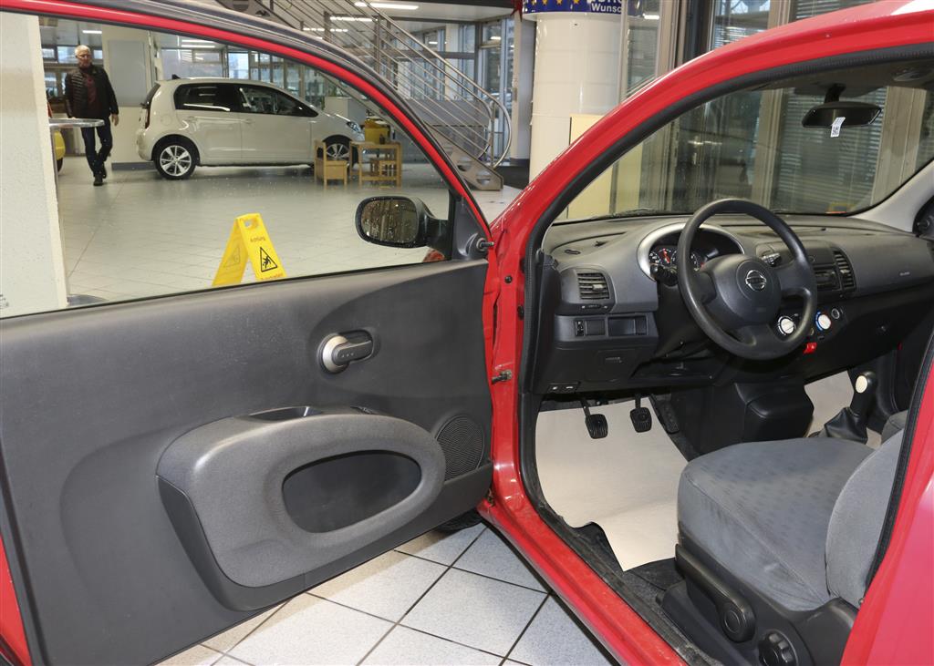 Nissan Micra  bei Hoffmann Automobile in Wolfsburg kaufen und sofort mitnehmen - Bild 11