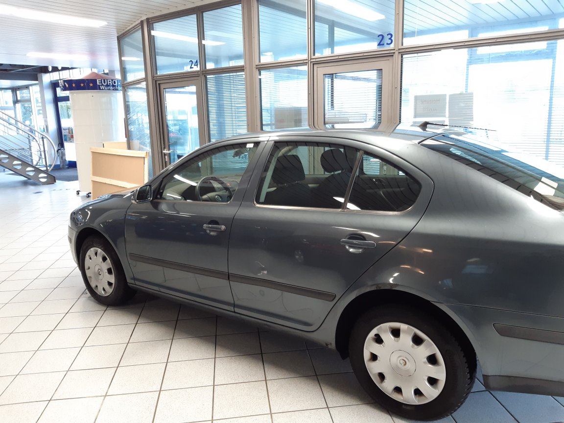 Skoda Octavia  bei Hoffmann Automobile in Wolfsburg kaufen und sofort mitnehmen - Bild 13