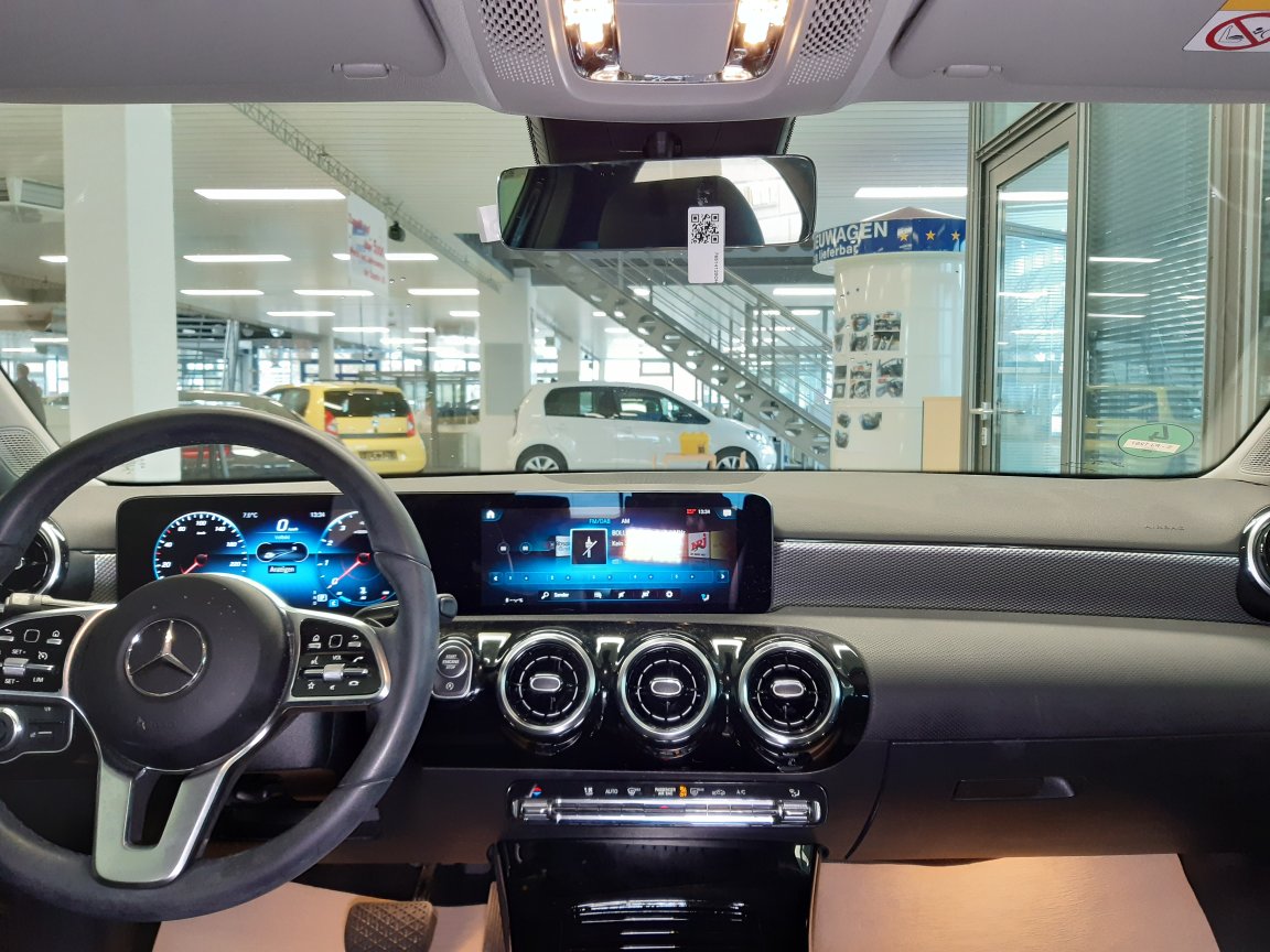Mercedes-Benz A 200  bei Hoffmann Automobile in Wolfsburg kaufen und sofort mitnehmen - Bild 5