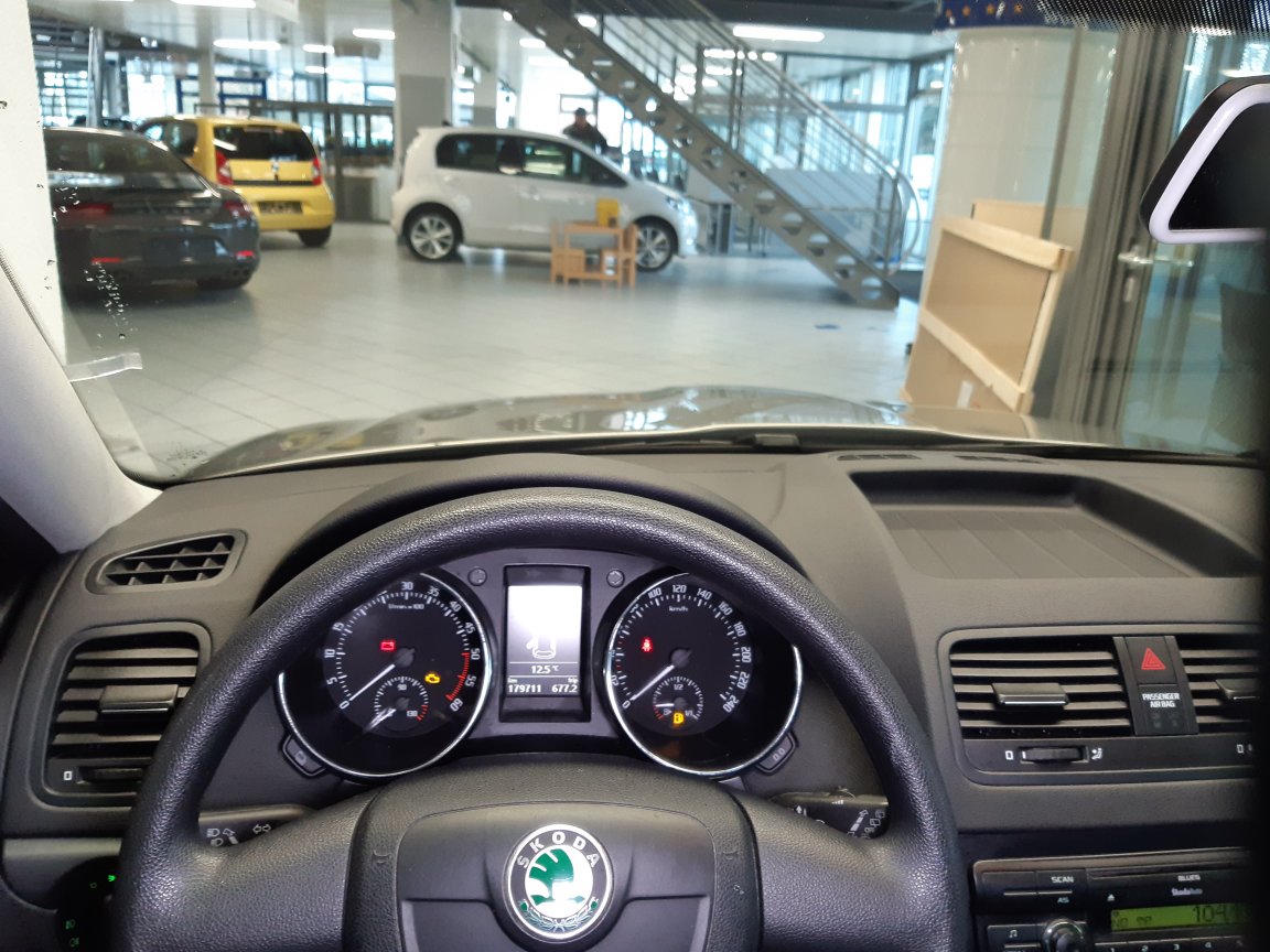 Skoda Yeti  bei Hoffmann Automobile in Wolfsburg kaufen und sofort mitnehmen - Bild 9