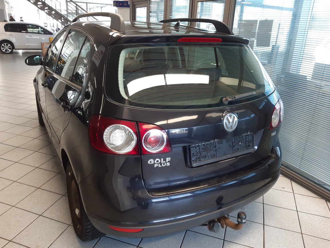 VW Golf Plus  bei Hoffmann Automobile in Wolfsburg kaufen und sofort mitnehmen - Bild 3