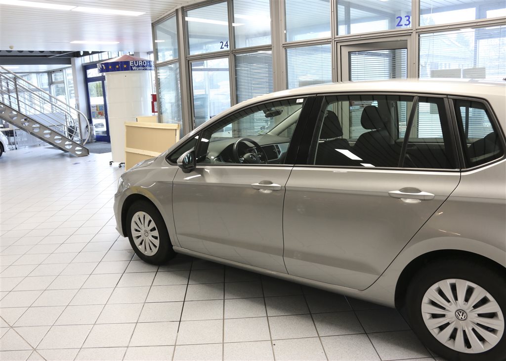VW Golf Sportsvan  bei Hoffmann Automobile in Wolfsburg kaufen und sofort mitnehmen - Bild 14