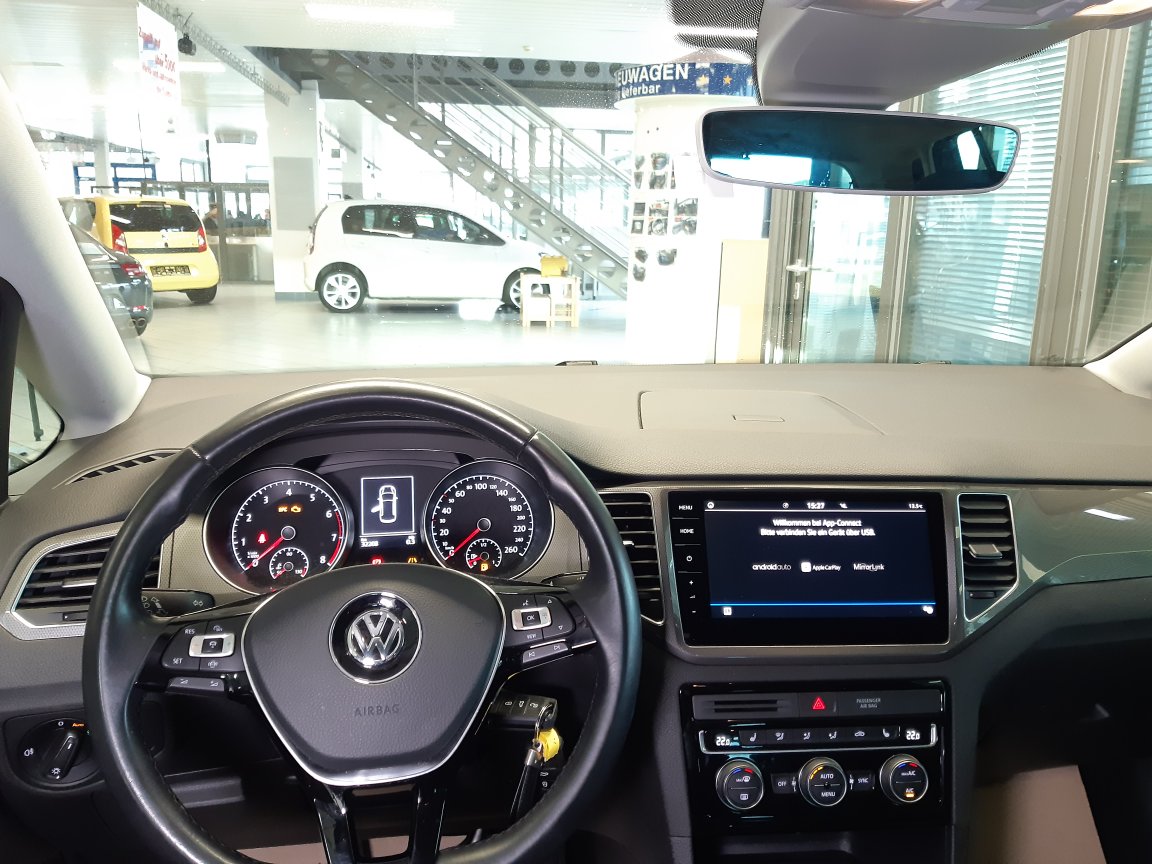 VW Golf Sportsvan  bei Hoffmann Automobile in Wolfsburg kaufen und sofort mitnehmen - Bild 12