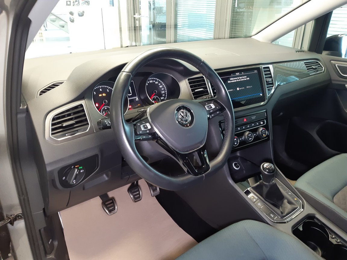 VW Golf Sportsvan  bei Hoffmann Automobile in Wolfsburg kaufen und sofort mitnehmen - Bild 13